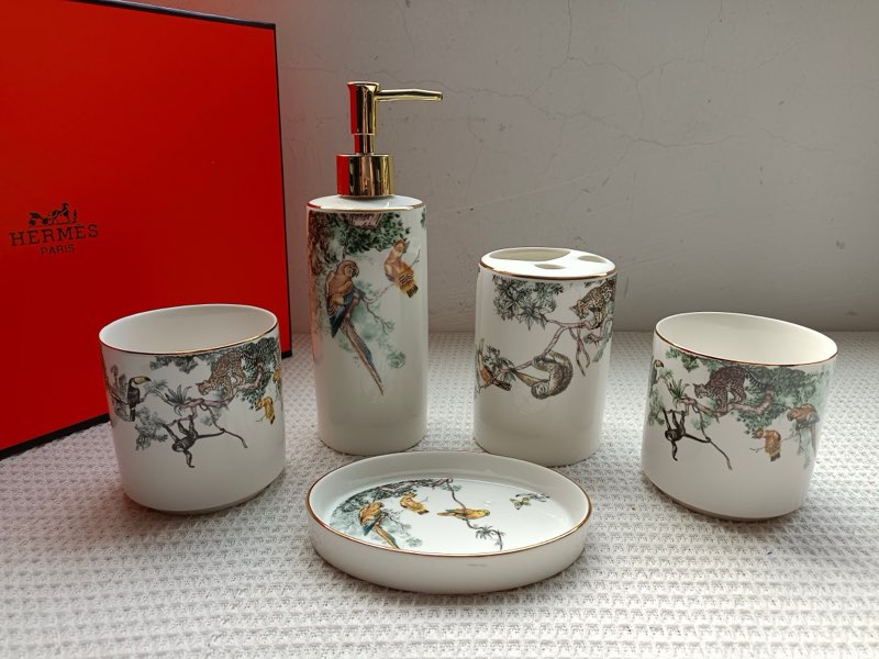Hermes Bathroom Accessories Set-1